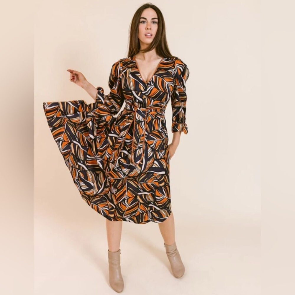 LaRoque Original‎ Davis Dress. Size Medium